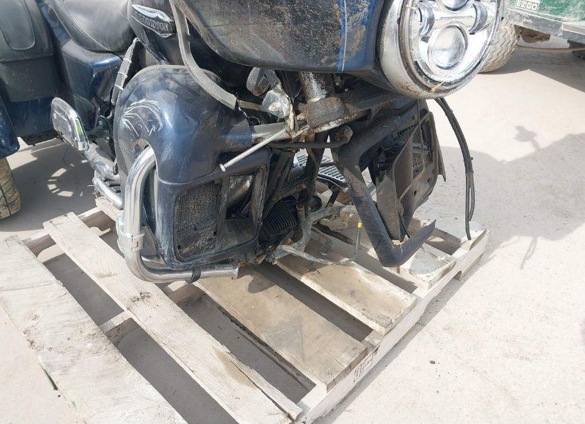 Photo 16 of 2014 Harley-davidson Flhtcutg TRI GLIDE ULTRA (VIN 1HD1MAL19EB852392)