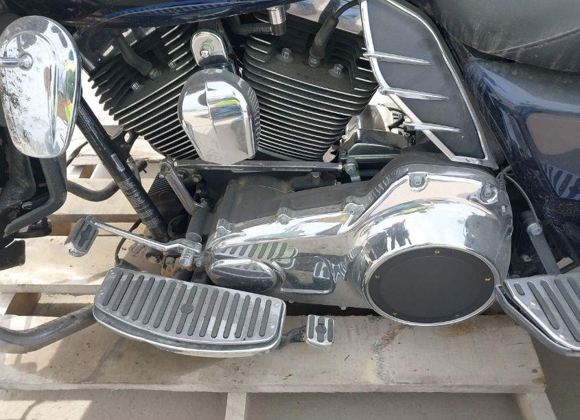 Photo 9 of 2014 Harley-davidson Flhtcutg TRI GLIDE ULTRA (VIN 1HD1MAL19EB852392)