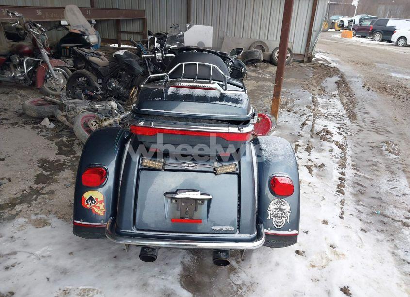 Photo 6 of 2015 Harley-davidson Flhtcutg TRI GLIDE ULTRA (VIN 1HD1MAL19FB850546)