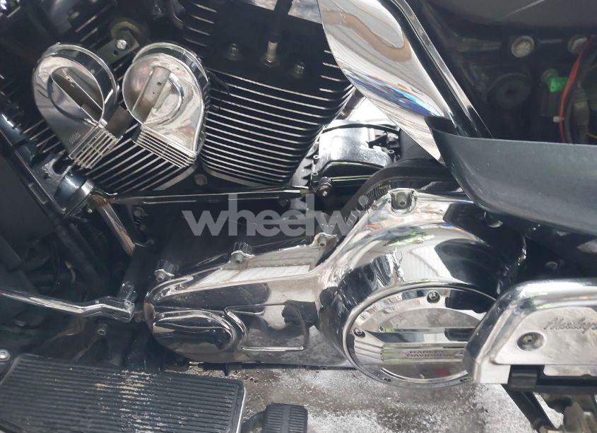 Photo 9 of 2015 Harley-davidson Flhtcutg TRI GLIDE ULTRA (VIN 1HD1MAL19FB850546)