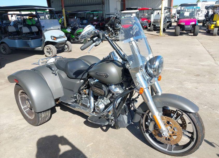 2018 Harley-davidson Flrt FREE WHEELER (VIN 1HD1MCC10JB851864) main photo