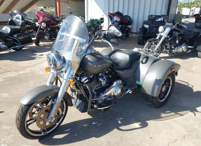 Photo 2 of 2018 Harley-davidson Flrt FREE WHEELER (VIN 1HD1MCC10JB851864)
