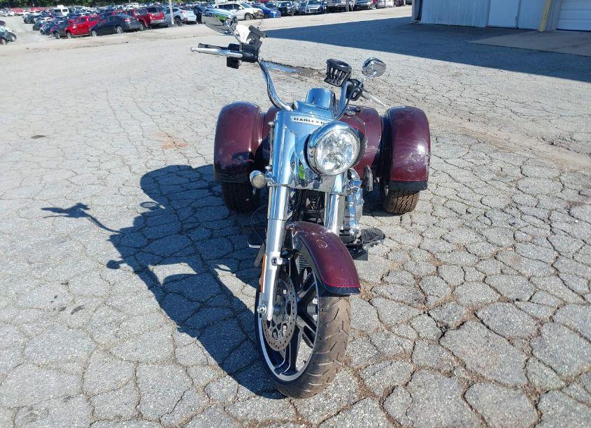 Photo 5 of 2022 Harley-davidson Flrt N/A (VIN 1HD1MCP15NB855537)
