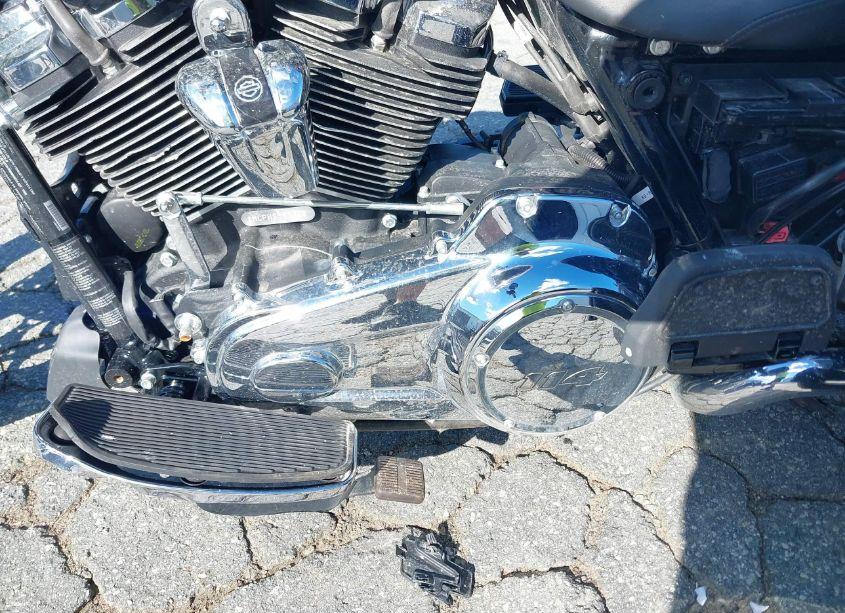 Photo 9 of 2022 Harley-davidson Flrt N/A (VIN 1HD1MCP15NB855537)