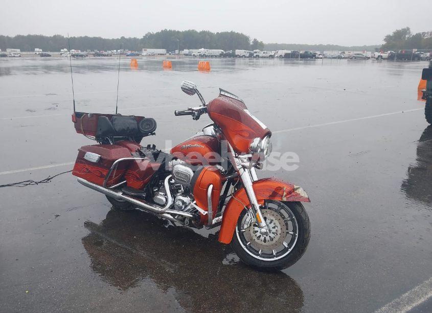 2010 Harley-davidson Flhtcuse5 N/A (VIN 1HD1PR817AB952452) main photo