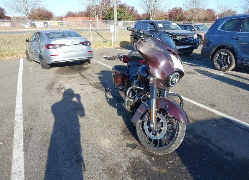 2019 Harley-davidson Flhxse N/A (VIN 1HD1PXL11KB956588) main photo