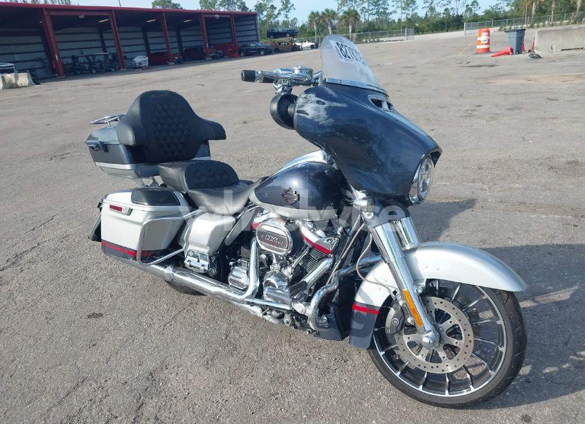 2019 Harley-davidson Flhxse N/A (VIN 1HD1PXL12KB960200) main photo