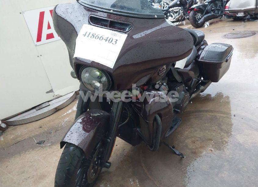 Photo 2 of 2019 Harley-davidson Flhxse N/A (VIN 1HD1PXL31KB950047)