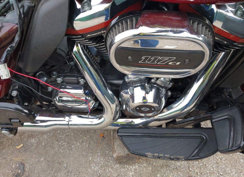 Photo 8 of 2018 Harley-davidson Flhtkse CVO LIMITED (VIN 1HD1TEH14JB959881)