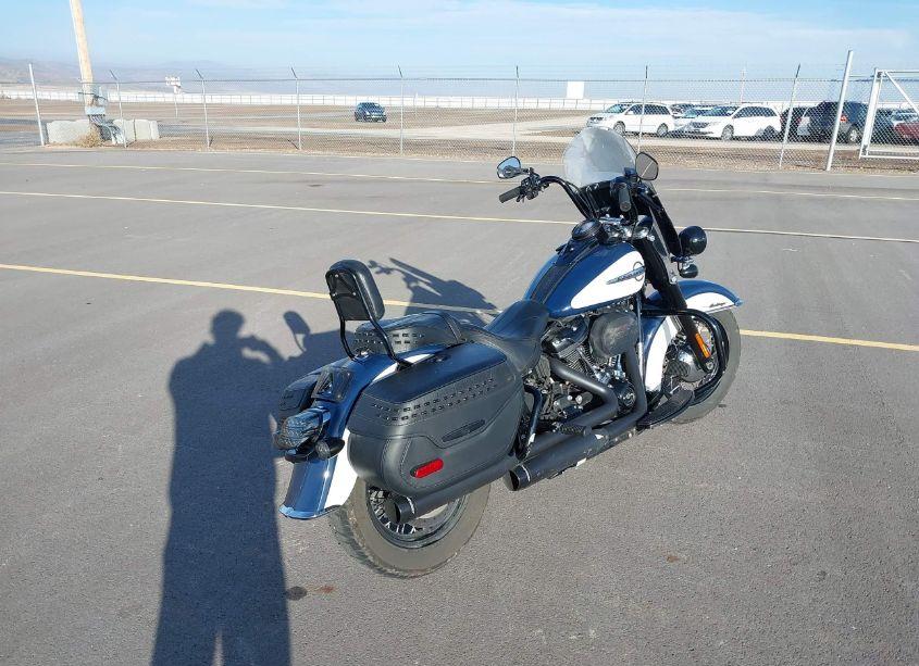 Photo 4 of 2019 Harley-davidson Flhcs (VIN 1HD1YBK22KB030565)