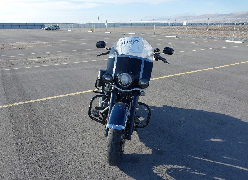 Photo 5 of 2019 Harley-davidson Flhcs (VIN 1HD1YBK22KB030565)