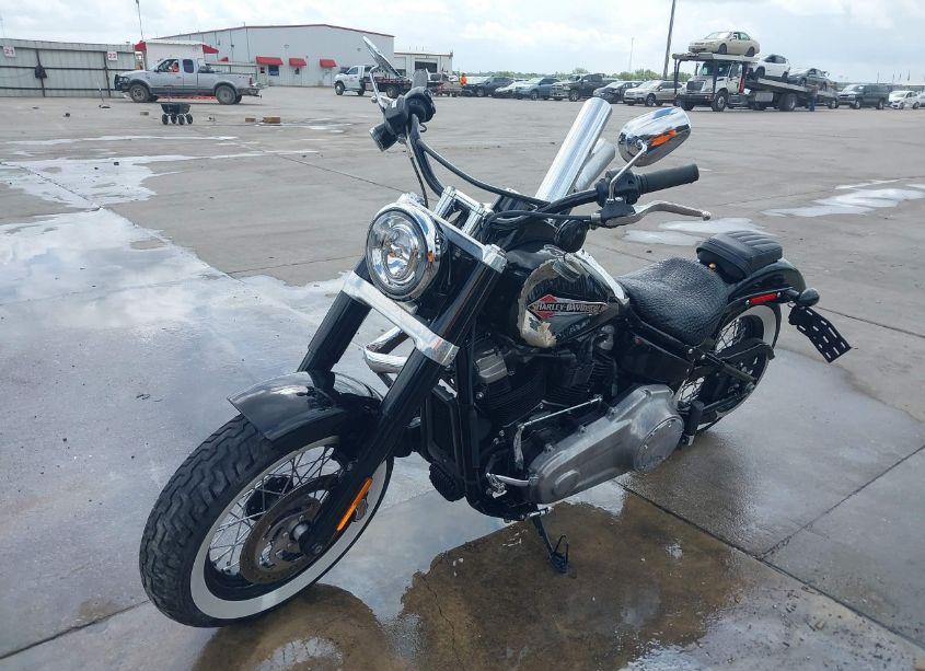 Photo 2 of 2018 Harley-davidson Flsl SOFTAIL SLIM (VIN 1HD1YDJ19JC030480)