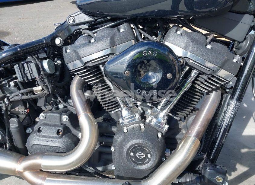 Photo 8 of 2019 Harley-davidson Fxbb N/A (VIN 1HD1YJJ62KB032203)