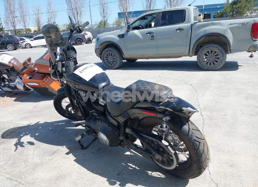 Photo 3 of 2019 Harley-davidson Fxbb N/A (VIN 1HD1YJJ66KB052471)
