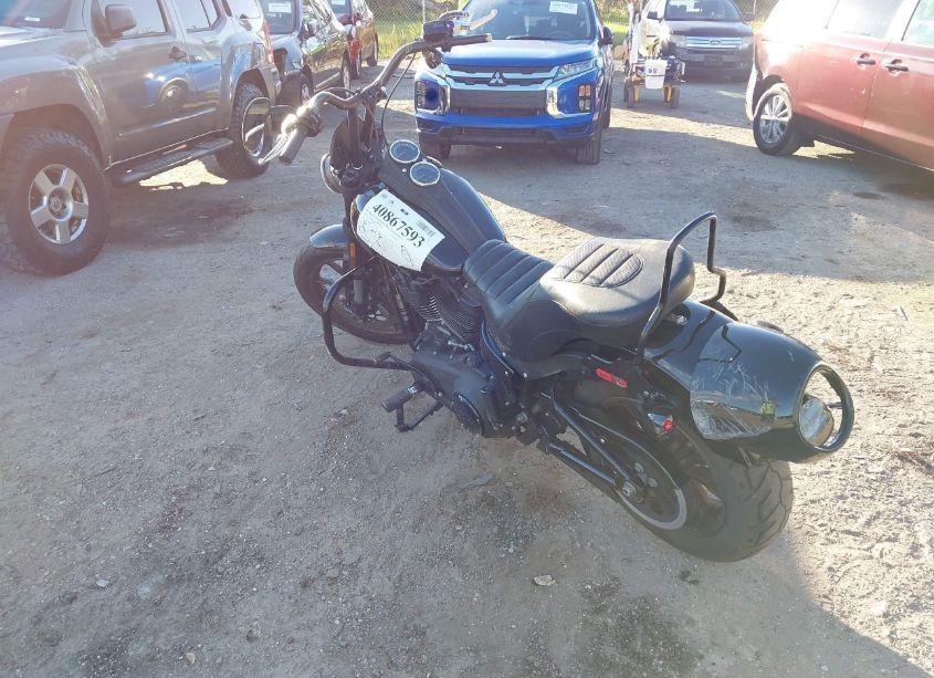 Photo 3 of 2020 Harley-davidson Fxlrs N/A (VIN 1HD1YWK17LB025507)