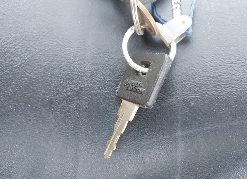 Photo 11 of 2004 Harley-davidson Xl883 C (VIN 1HD4CJM164K420033)