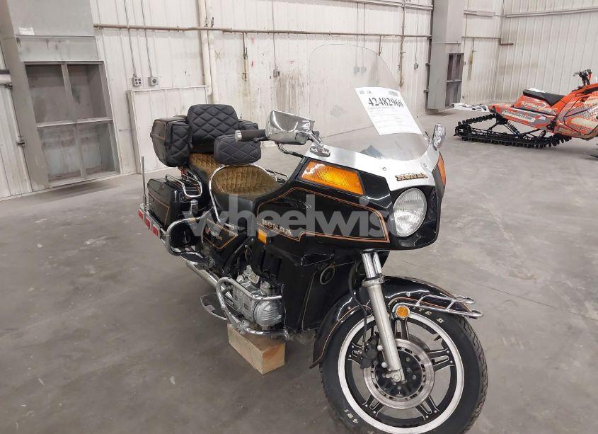 1982 Honda Gl1100 I (VIN 1HFSC0211CA210097) main photo