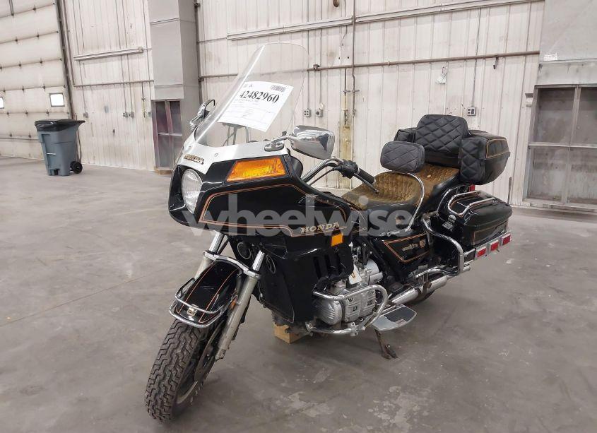 Photo 2 of 1982 Honda Gl1100 I (VIN 1HFSC0211CA210097)