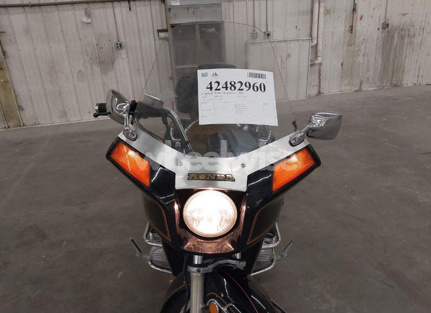 Photo 5 of 1982 Honda Gl1100 I (VIN 1HFSC0211CA210097)