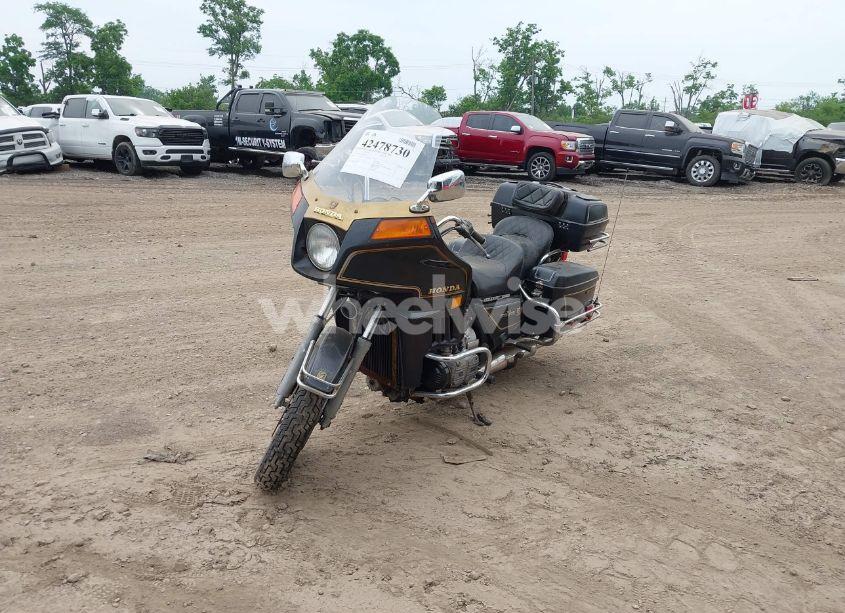 Photo 2 of 1981 Honda Gl1100 I (VIN 1HFSC0215BA124760)
