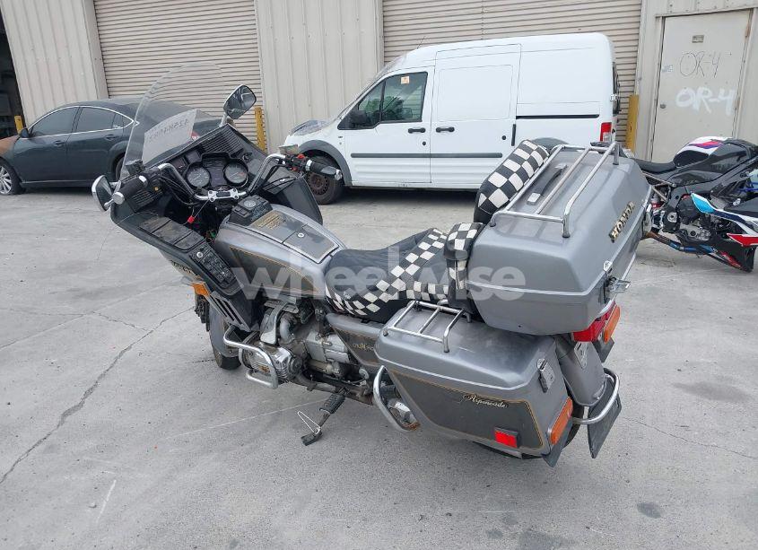 Photo 3 of 1982 Honda Gl1100 A (VIN 1HFSC0221CA228947)