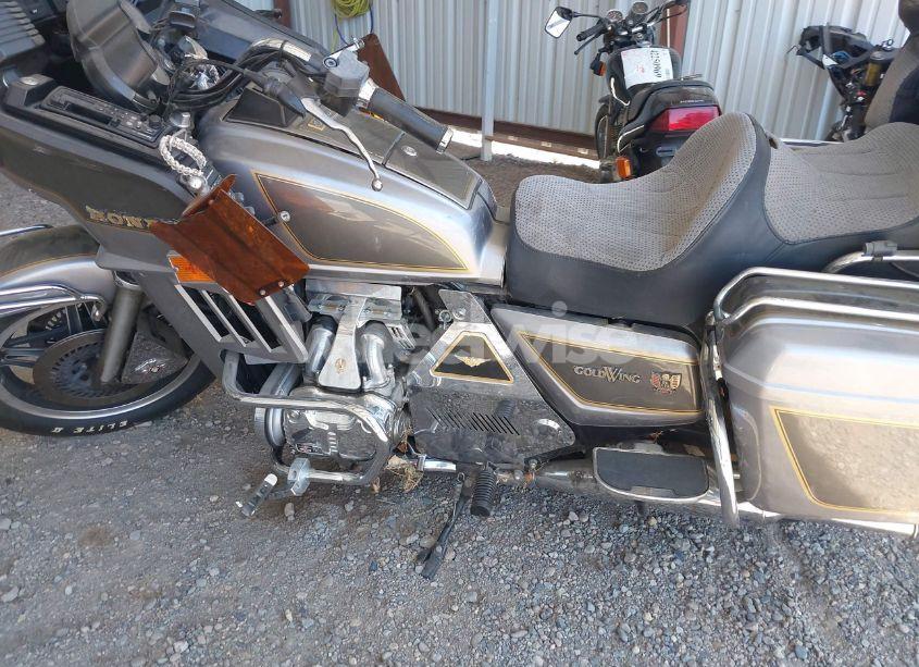 Photo 9 of 1982 Honda Gl1100 A (VIN 1HFSC022XCA215503)