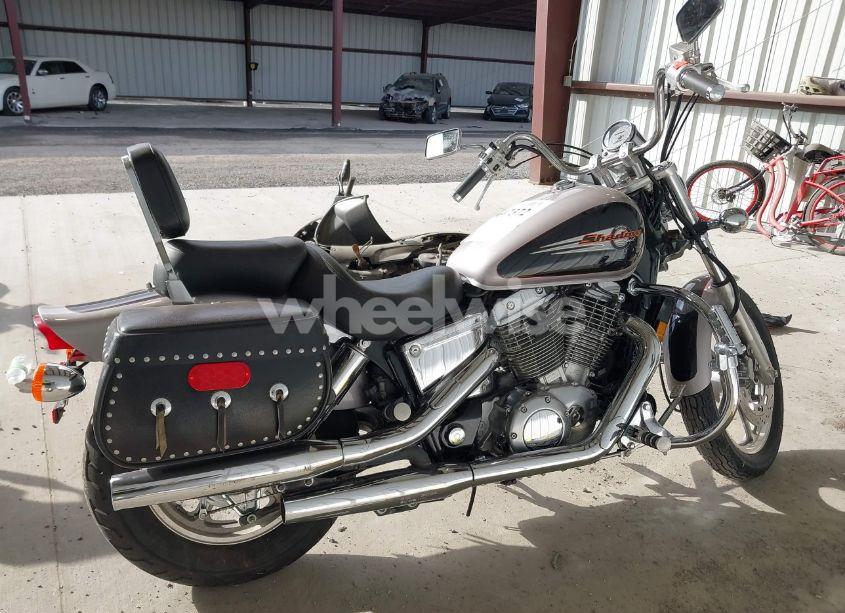 Photo 12 of 2000 Honda Vt1100 C (VIN 1HFSC1801YA402471)