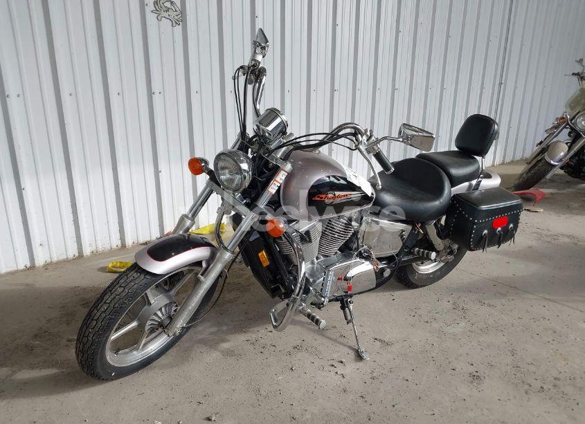 Photo 2 of 2000 Honda Vt1100 C (VIN 1HFSC1801YA402471)