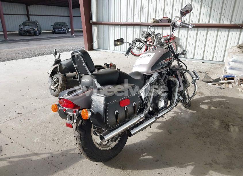 Photo 4 of 2000 Honda Vt1100 C (VIN 1HFSC1801YA402471)