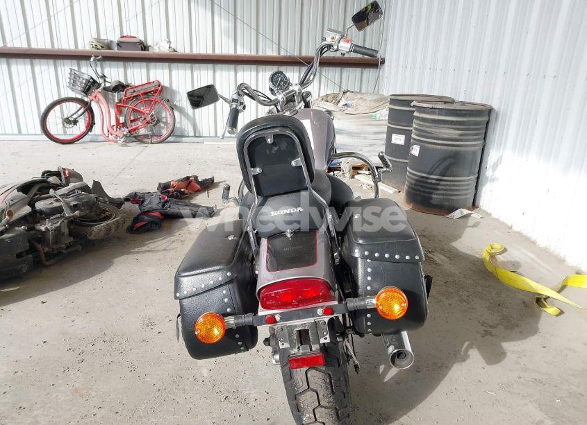 Photo 6 of 2000 Honda Vt1100 C (VIN 1HFSC1801YA402471)