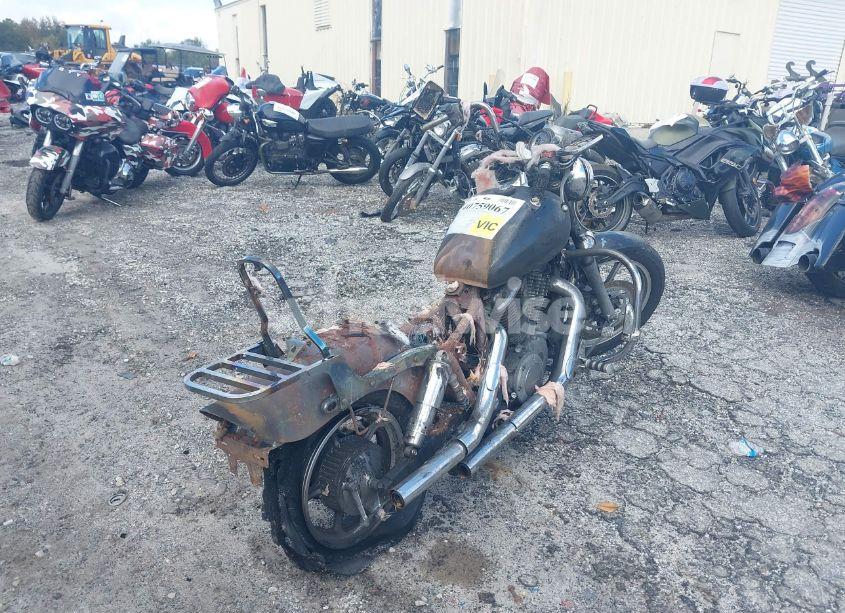Photo 4 of 2004 Honda Vt1100 C (VIN 1HFSC180X4A801230)
