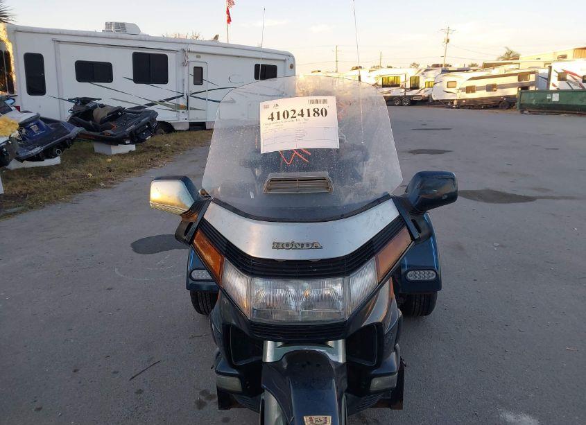 Photo 5 of 1989 Honda Gl1500 (VIN 1HFSC2202KA101925)