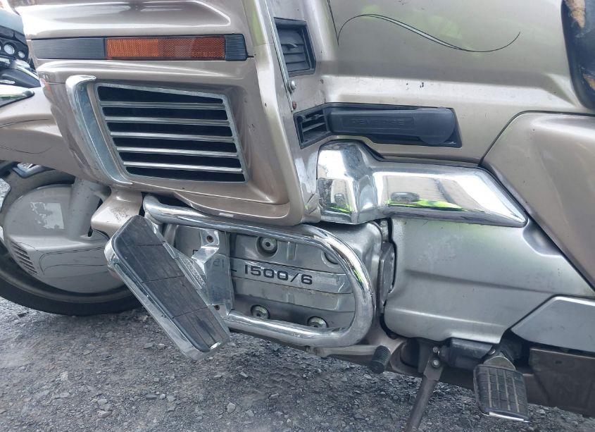 Photo 9 of 1988 Honda Gl1500 (VIN 1HFSC2203JA004117)