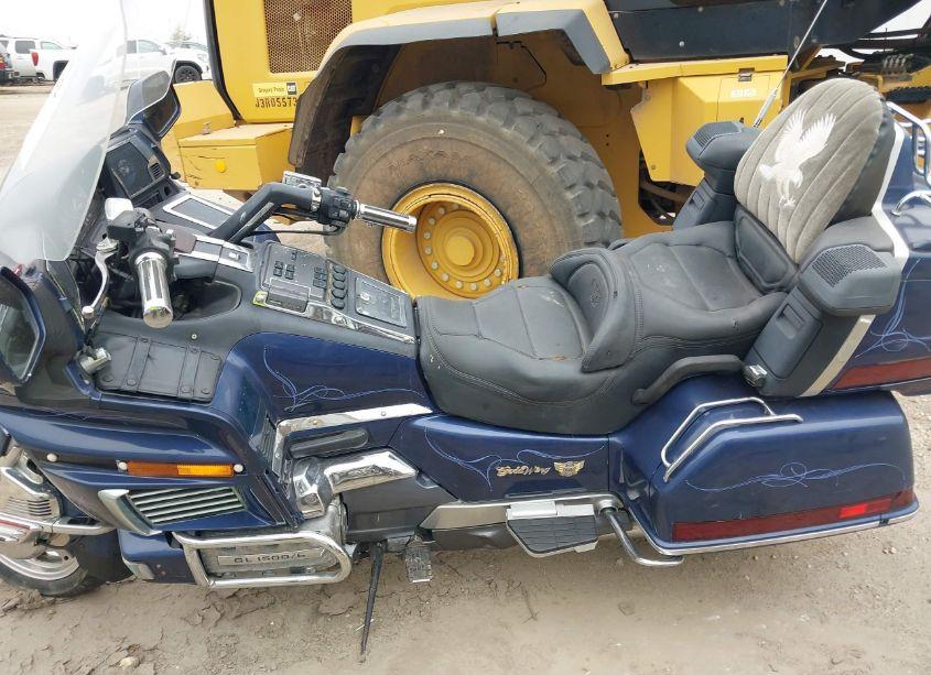 Photo 13 of 1988 Honda Gl1500 (VIN 1HFSC2209JA004297)