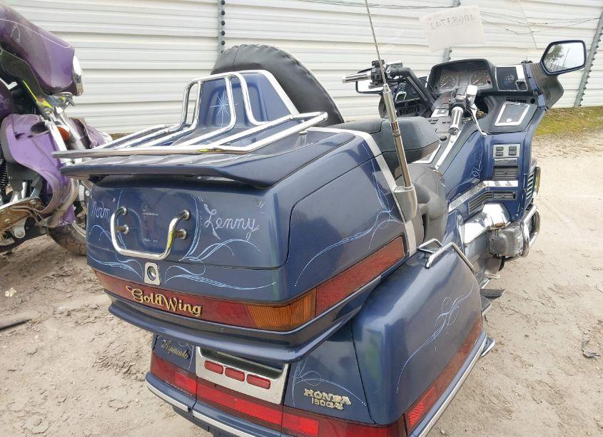 Photo 4 of 1988 Honda Gl1500 (VIN 1HFSC2209JA004297)