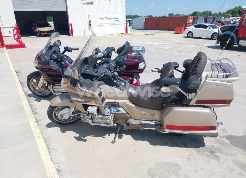 Photo 13 of 1988 Honda Gl1500 (VIN 1HFSC220XJA010111)