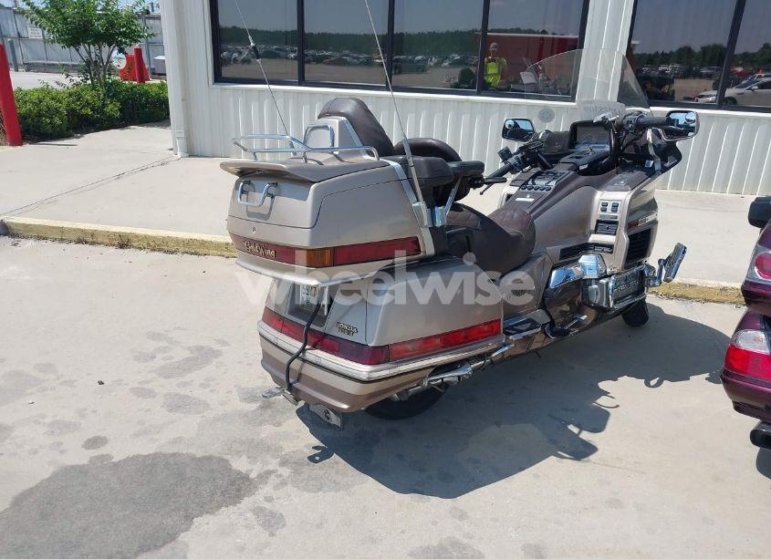 Photo 4 of 1988 Honda Gl1500 (VIN 1HFSC220XJA010111)