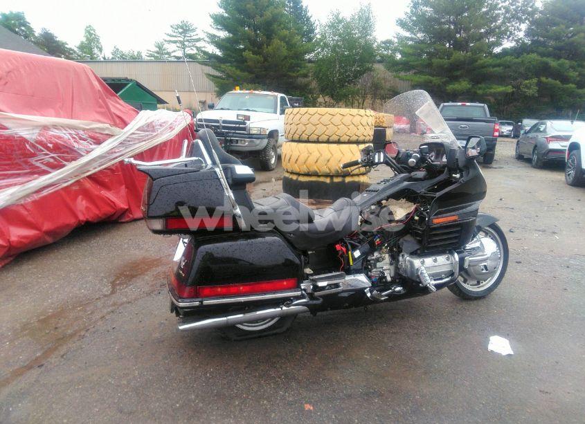 Photo 4 of 1998 Honda Gl1500 SE (VIN 1HFSC2231WA001993)