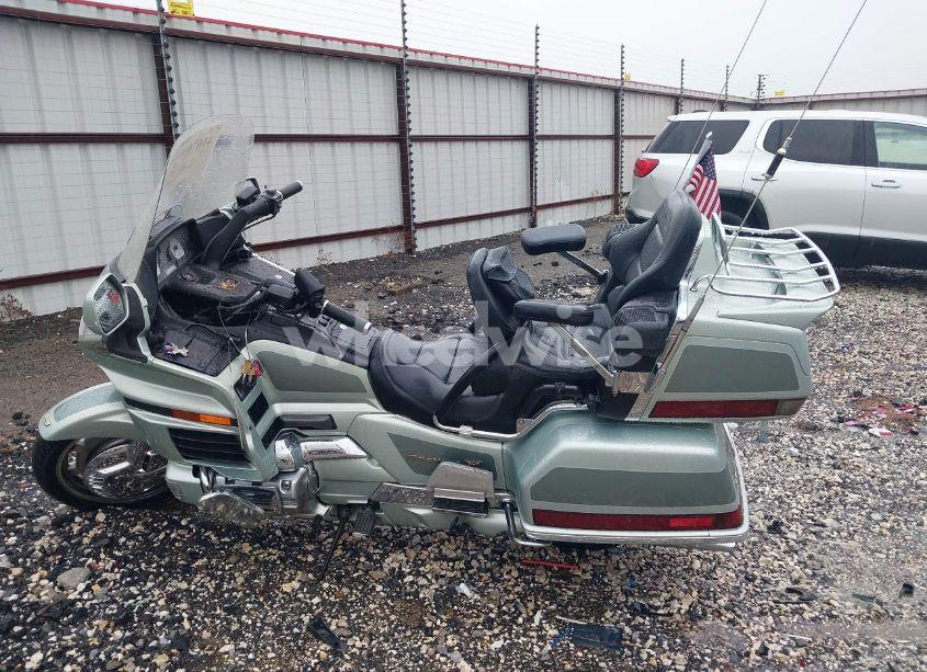 Photo 13 of 1999 Honda Gl1500 SE12 (VIN 1HFSC2235XA103606)