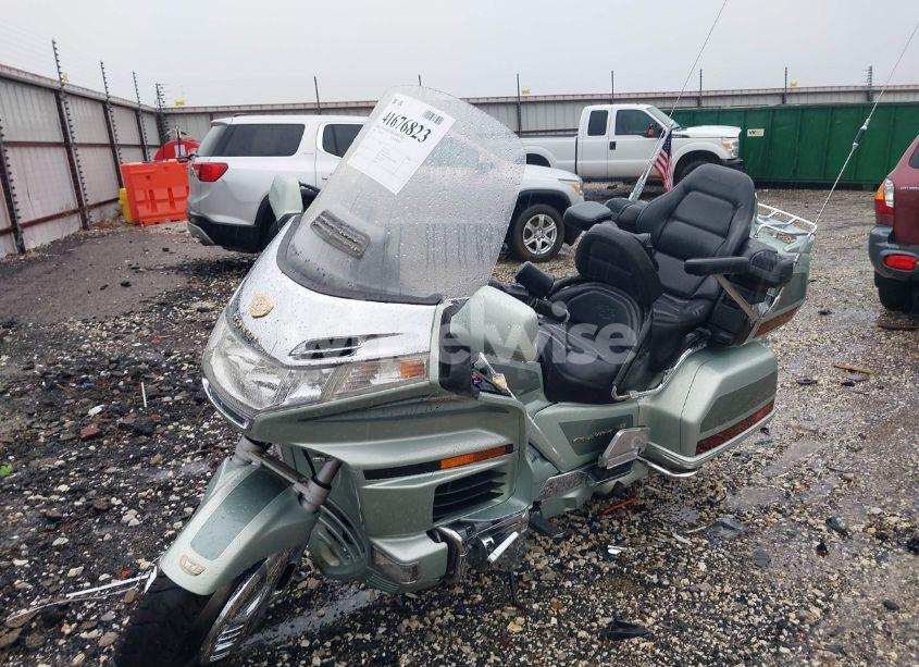 Photo 2 of 1999 Honda Gl1500 SE12 (VIN 1HFSC2235XA103606)