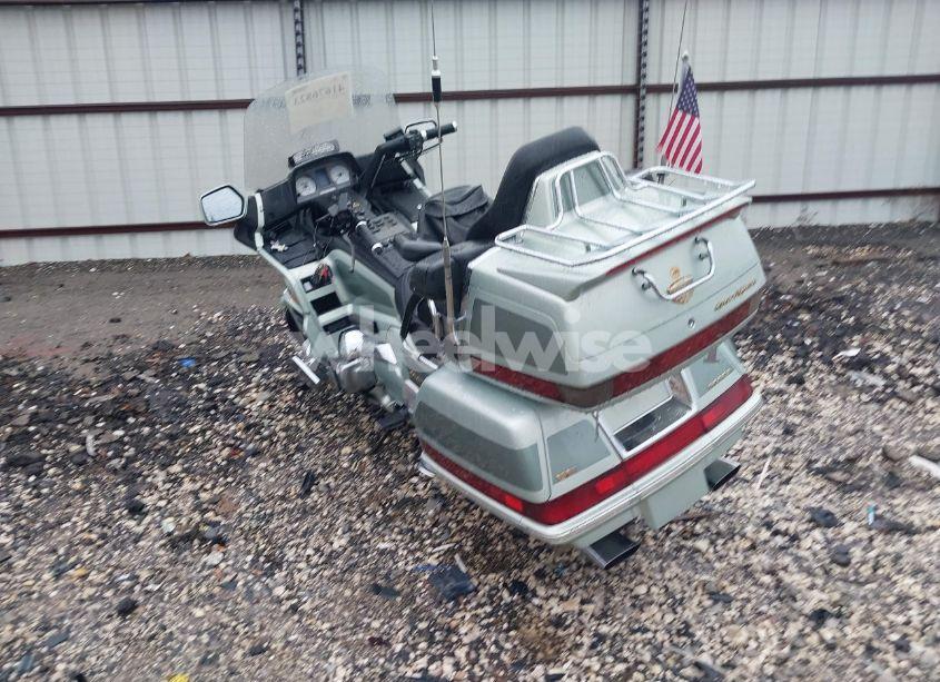 Photo 3 of 1999 Honda Gl1500 SE12 (VIN 1HFSC2235XA103606)