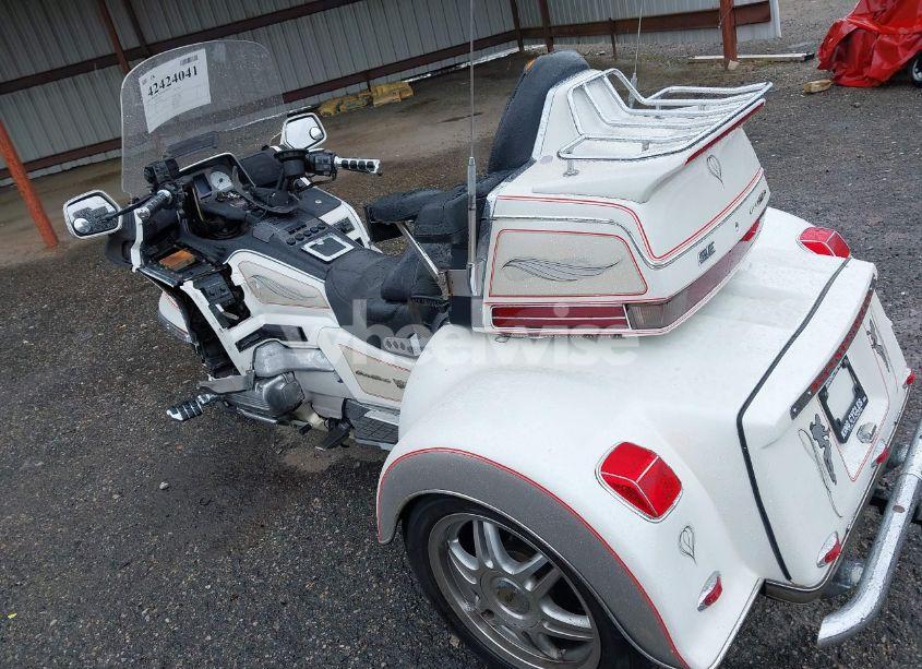 Photo 13 of 1998 Honda Gl1500 SE (VIN 1HFSC2237WA001805)