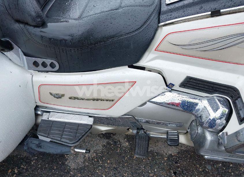 Photo 16 of 1998 Honda Gl1500 SE (VIN 1HFSC2237WA001805)