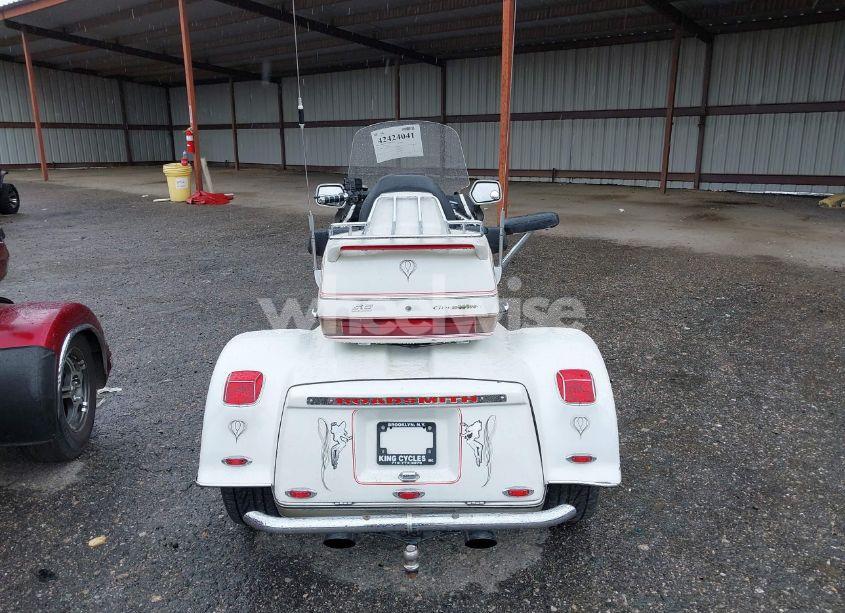 Photo 6 of 1998 Honda Gl1500 SE (VIN 1HFSC2237WA001805)