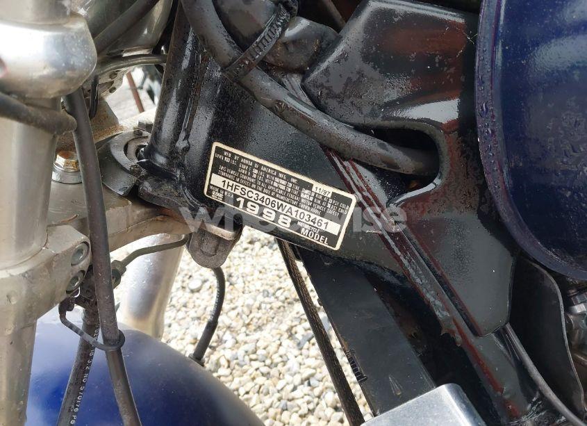 Photo 10 of 1998 Honda Gl1500 C/2 (VIN 1HFSC3406WA103461)