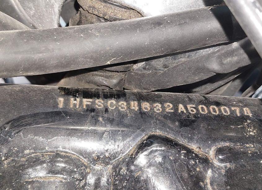 Photo 10 of 2002 Honda Gl1500 CD (VIN 1HFSC34632A500074)