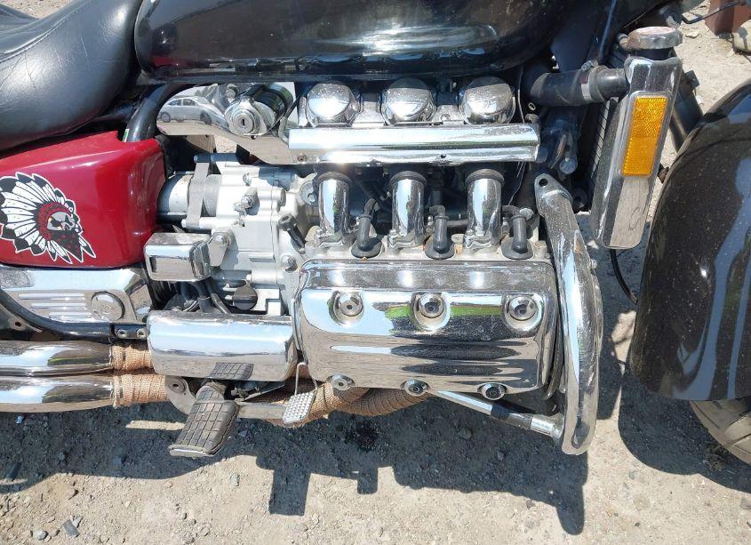 Photo 8 of 2003 Honda Gl1500 CD (VIN 1HFSC346X3A600254)