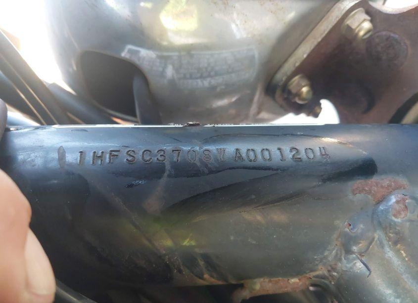 Photo 10 of 1998 Honda Vt1100 CT (VIN 1HFSC3708WA001204)