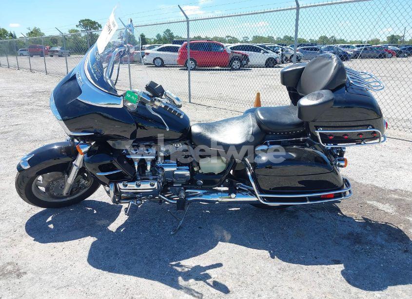 Photo 13 of 2001 Honda Gl1500 CF (VIN 1HFSC41001A200559)