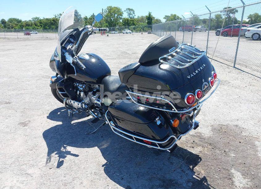 Photo 3 of 2001 Honda Gl1500 CF (VIN 1HFSC41001A200559)